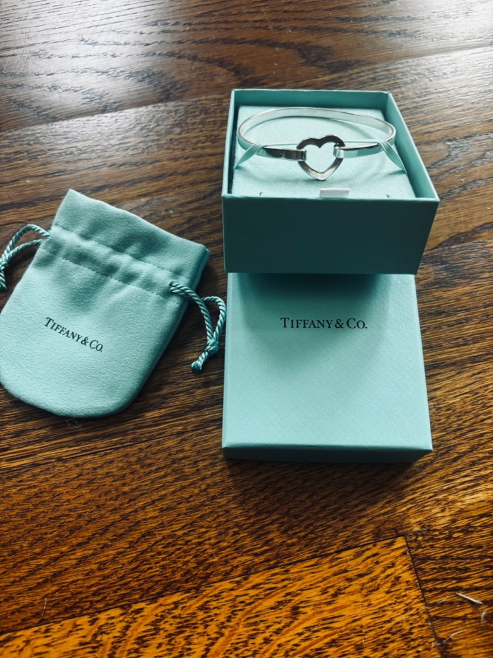 TIFFANY & CO AUTHENTIC HEART BANGLE BRACELET NWT